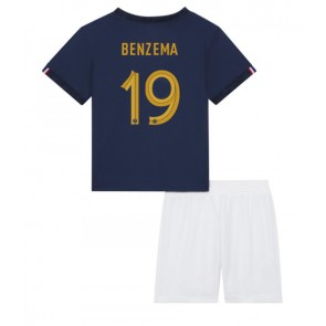 Frankrike Karim Benzema #19 babykläder Hemmatröja barn VM 2022 Korta ärmar (+ Korta byxor)